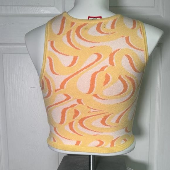 Asymmetric Sweater Tank In Marble - Picture 5 of 7